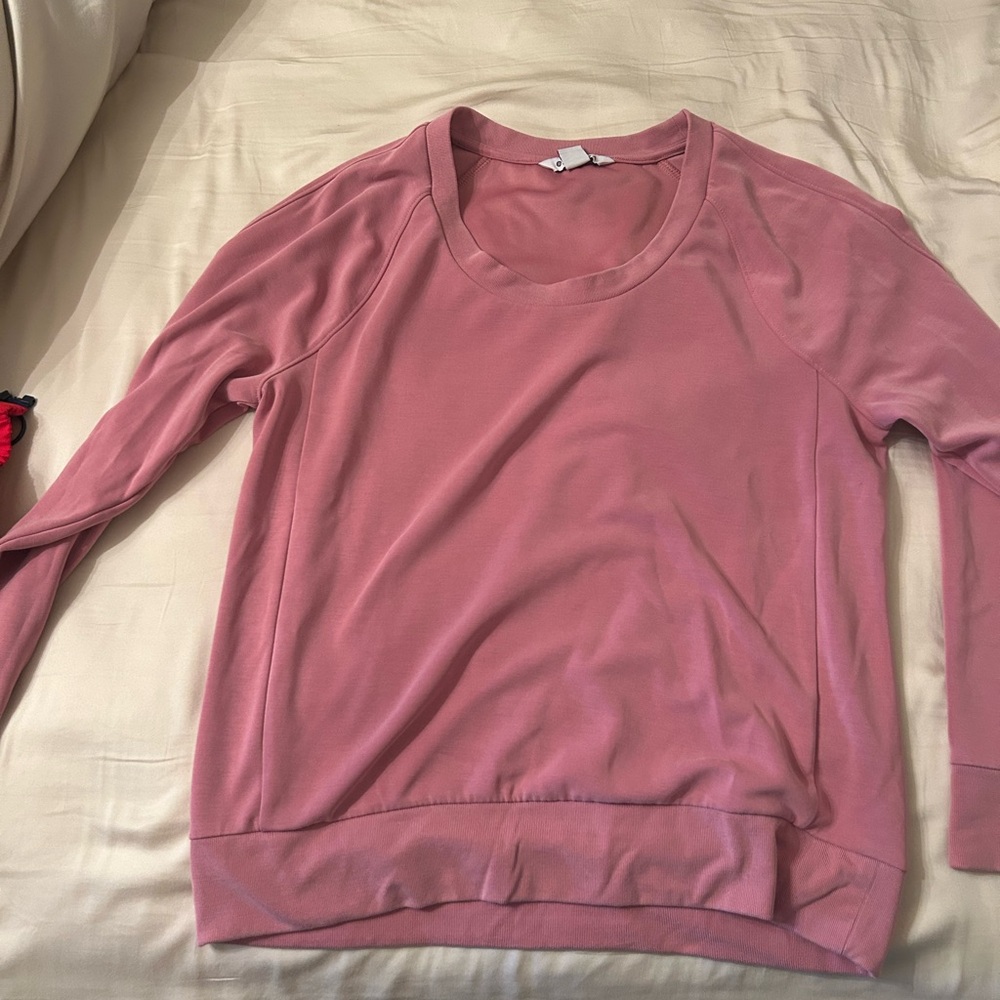 Athleta Dusty Rose Long Sleeve Top Size M